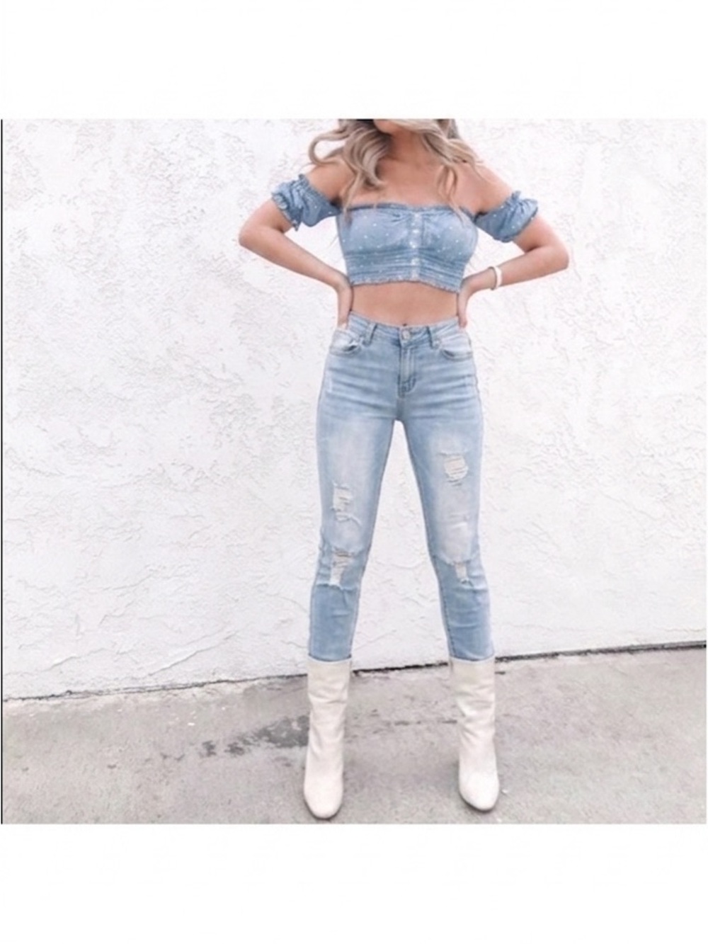 Light Wash Distressed Jeans